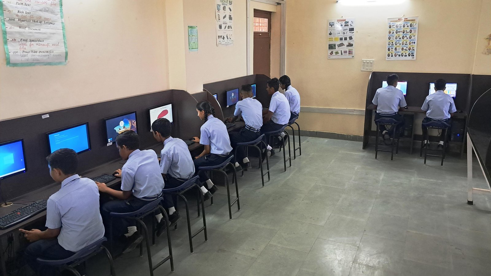 computer lab images